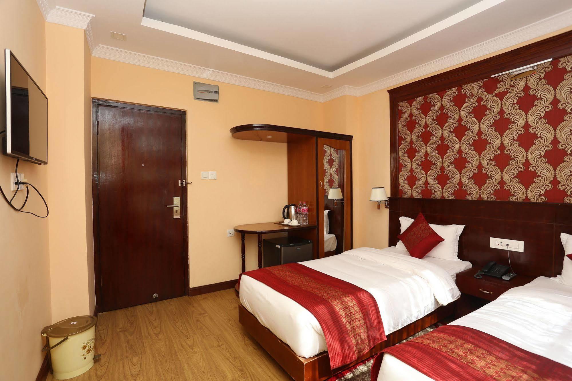 Hotel Pokhara Goodwill Buitenkant foto