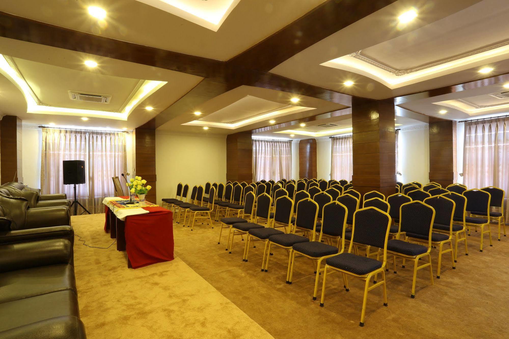 Hotel Pokhara Goodwill Buitenkant foto